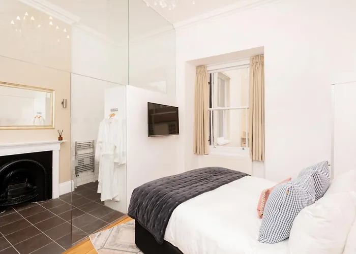 Berkeley Suites, 2 * Μπρίστολ